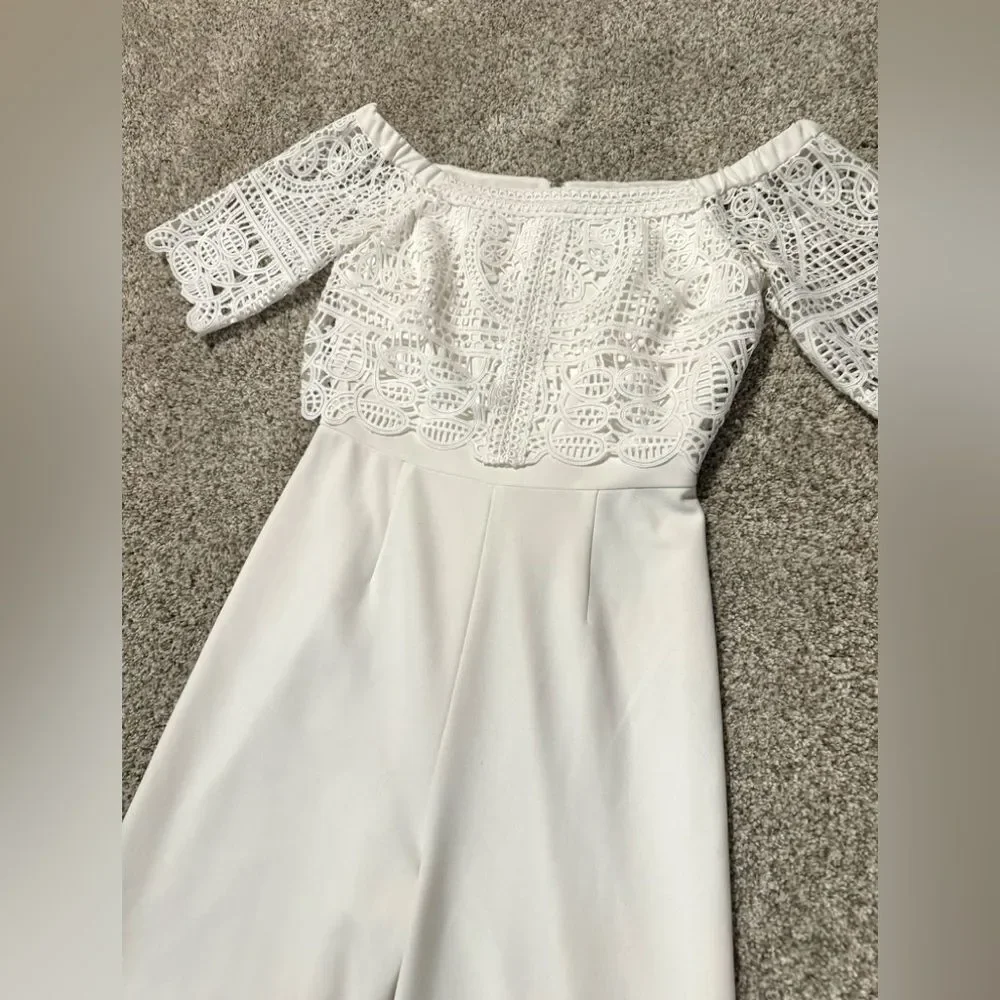 Antonio Melani Wide Leg Lace Jumpsuit | Size 2 | White
